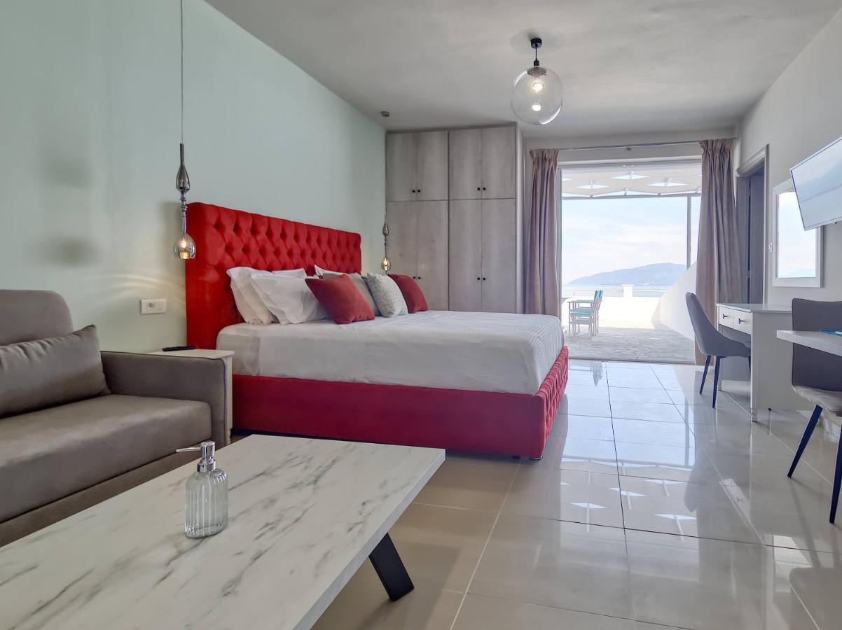 Epipleon Luxury Suites -102- Δωμάτιο 45Τμ Με Βεράντα 35Τμ Μπροστά Στη Θάλασσα Nafpaktos Luaran gambar