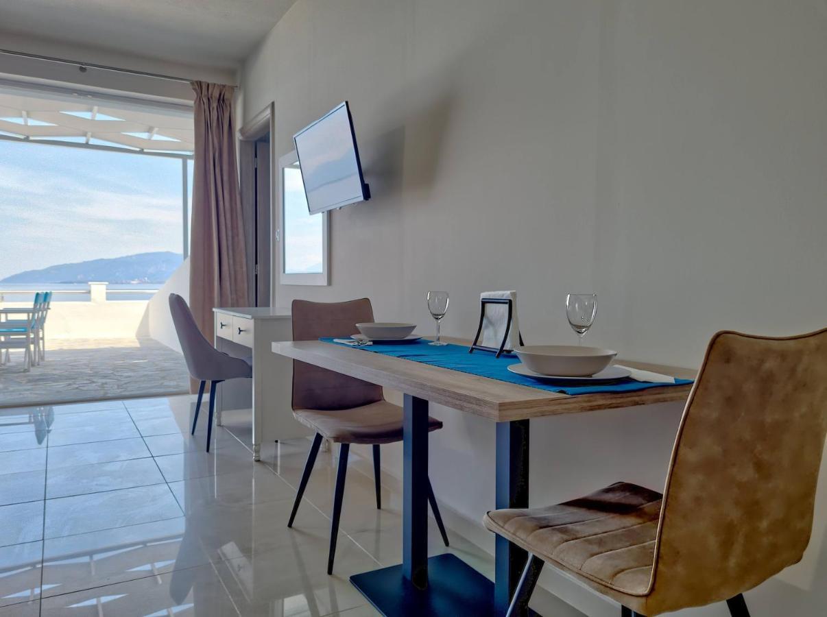 Epipleon Luxury Suites -102- Δωμάτιο 45Τμ Με Βεράντα 35Τμ Μπροστά Στη Θάλασσα Nafpaktos Luaran gambar