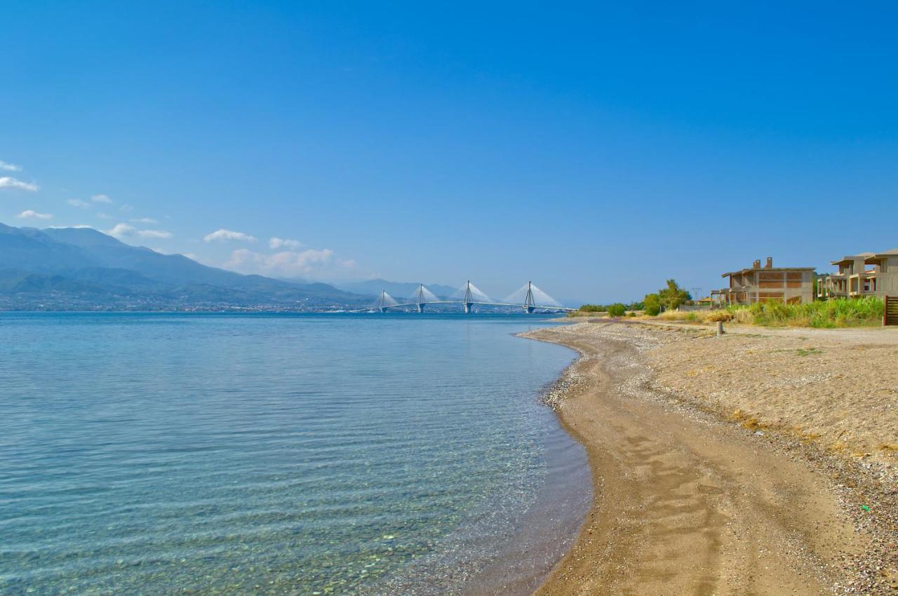 Epipleon Luxury Suites -102- Δωμάτιο 45Τμ Με Βεράντα 35Τμ Μπροστά Στη Θάλασσα Nafpaktos Luaran gambar