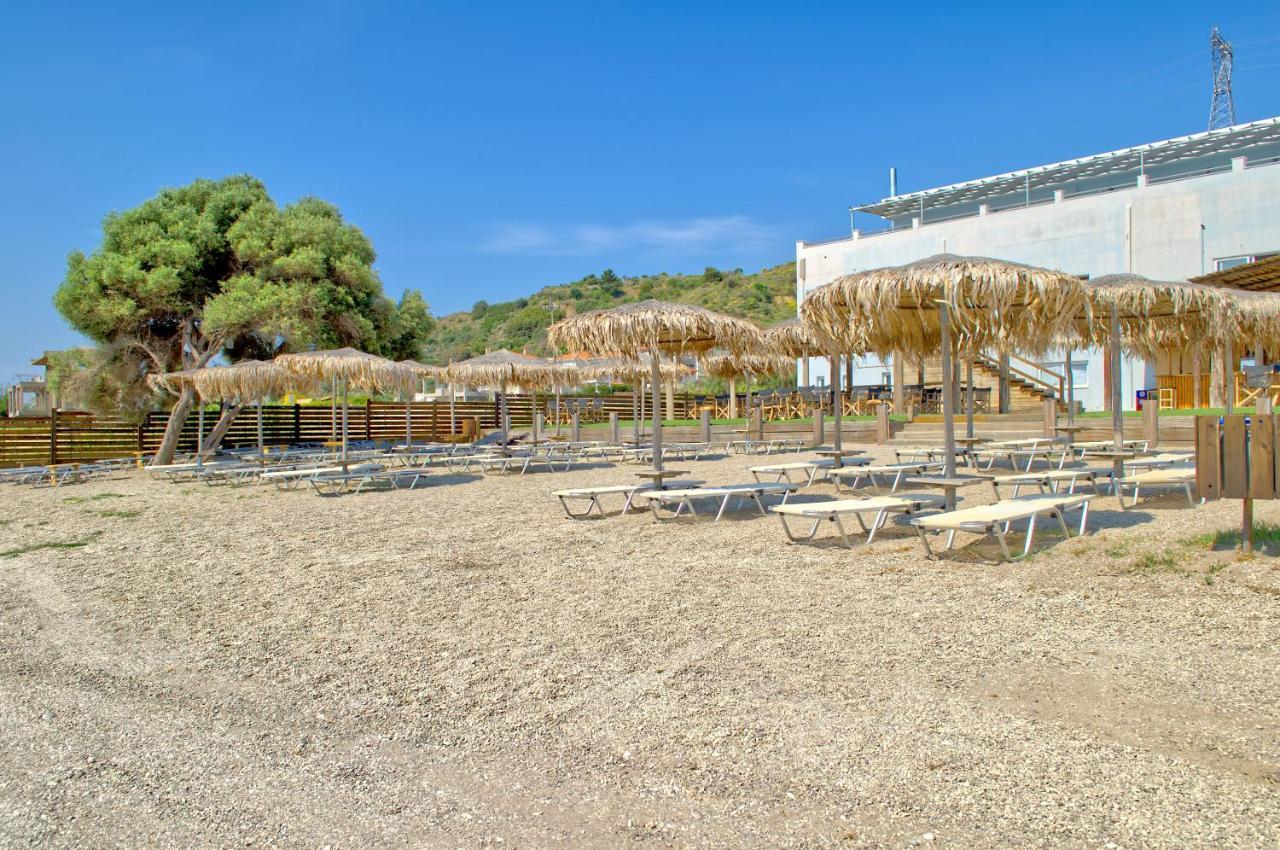Epipleon Luxury Suites -102- Δωμάτιο 45Τμ Με Βεράντα 35Τμ Μπροστά Στη Θάλασσα Nafpaktos Luaran gambar